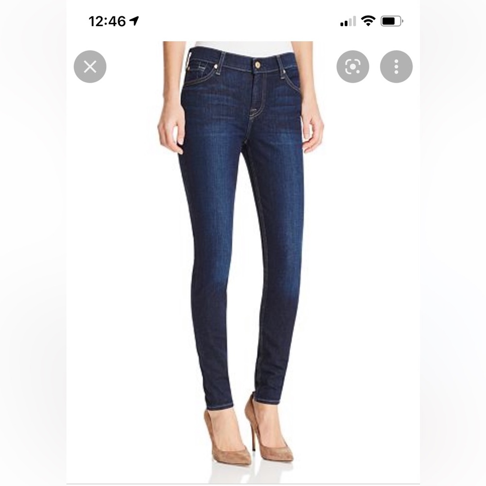 Dark wash Gwenevere skinny Jean sz 27